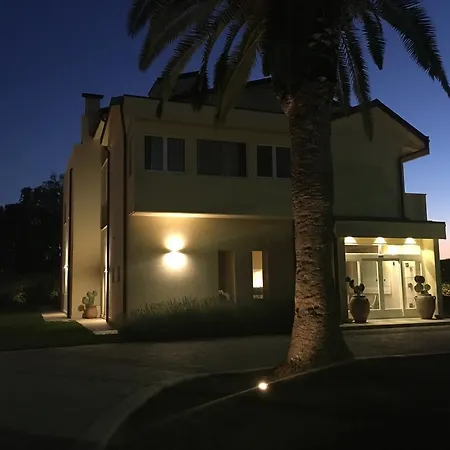Archeo Hotel 3*